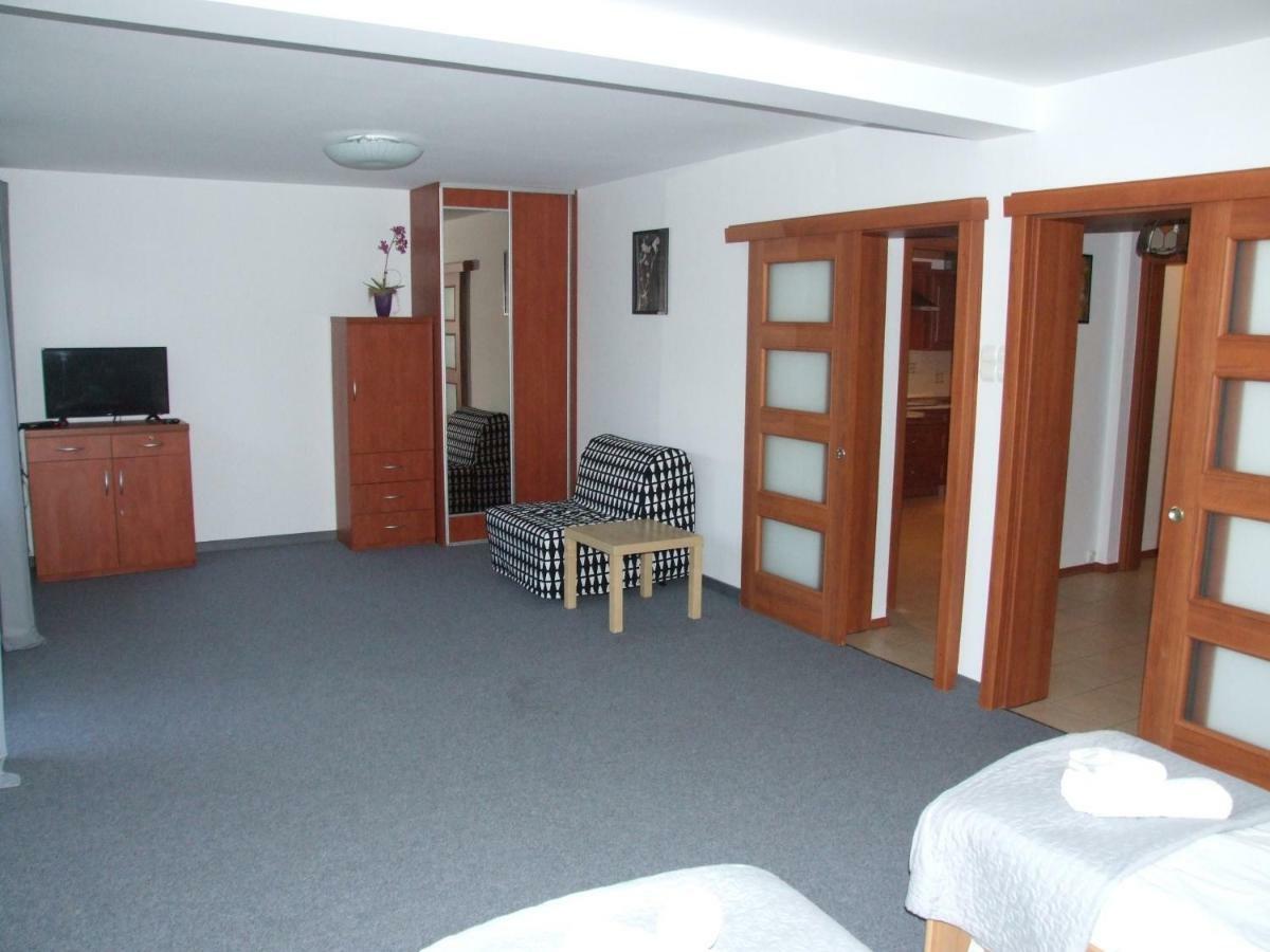 פלוק Aparthotel Arkadia מראה חיצוני תמונה