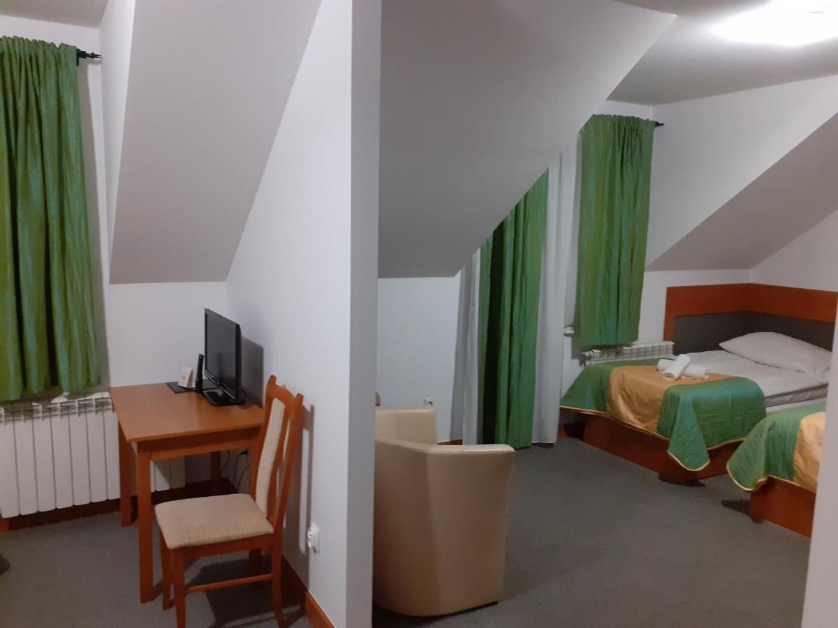 פלוק Aparthotel Arkadia מראה חיצוני תמונה