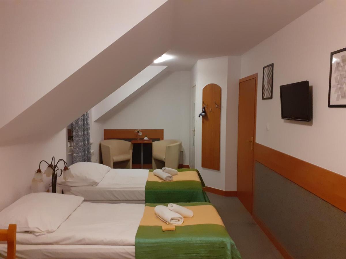 פלוק Aparthotel Arkadia מראה חיצוני תמונה